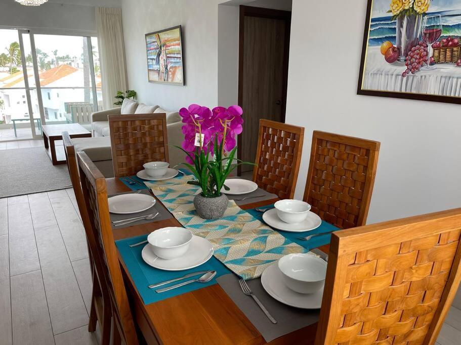 Hermoso Apartamento Con Vista Al Mar! Los Corales Punta Cana Bagian luar foto